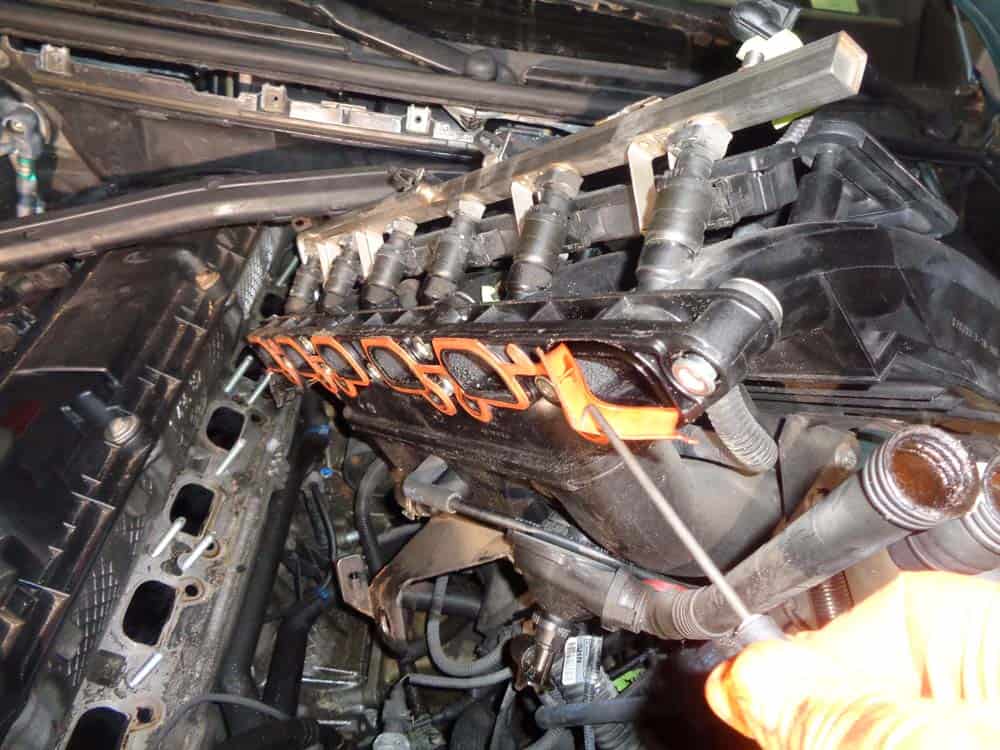 See P04B7 in engine